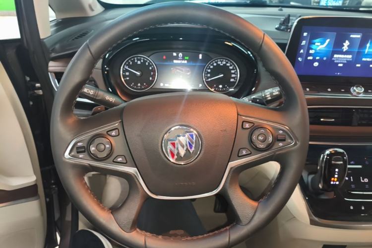 Used Buick GL8 2021 Land Cruiser Executive Class 652T Luxury Edition with Welfare Features Steering Wheel