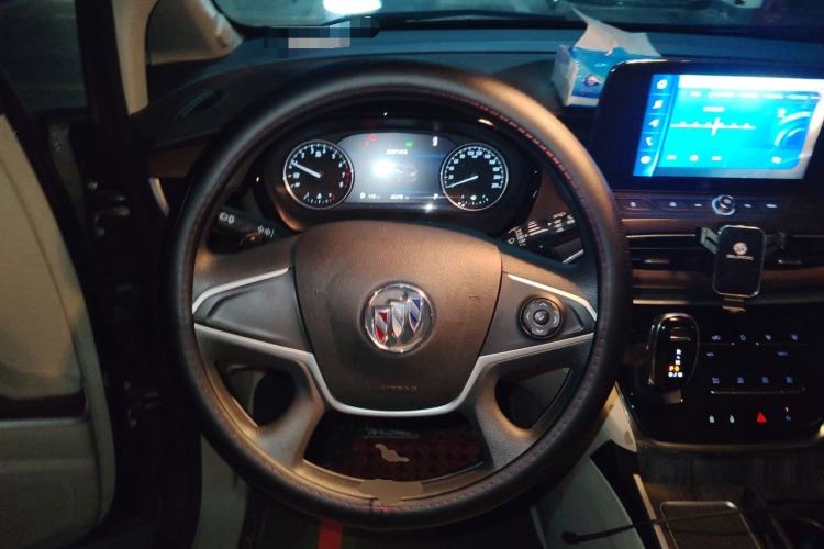 Used Buick GL8 2021 Land Cruiser Executive Class 652T Comfort Model Steering Wheel