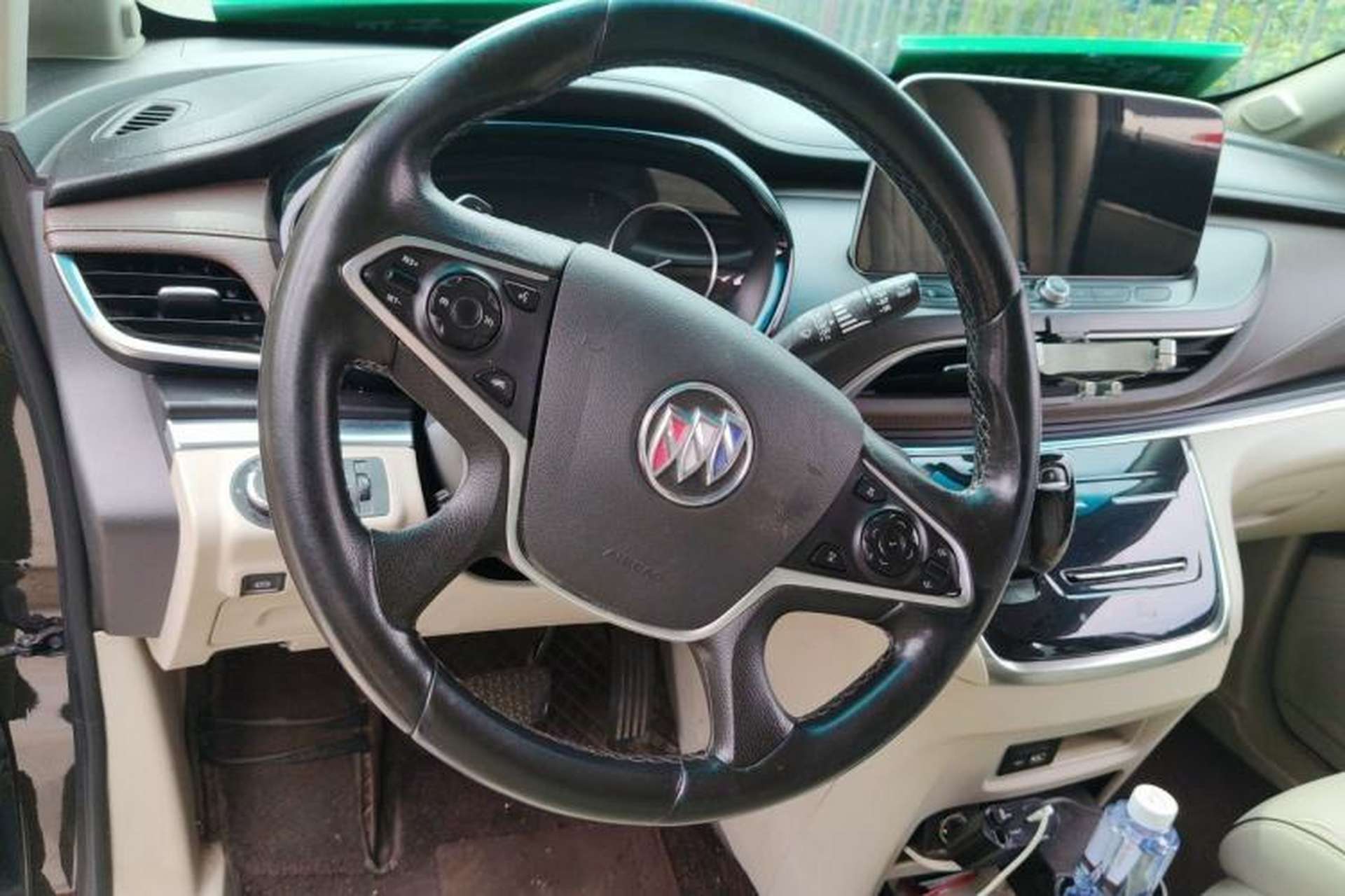 Used Buick GL8 2021 Land Cruiser Executive Class 652T Luxury Model Steering Wheel
