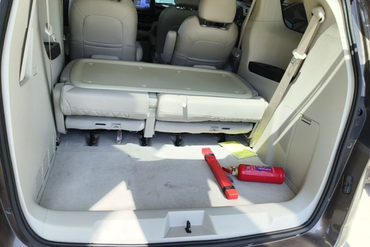 Used Buick GL8 2021 Land Cruiser Executive Class 652T Comfort Model Trunk