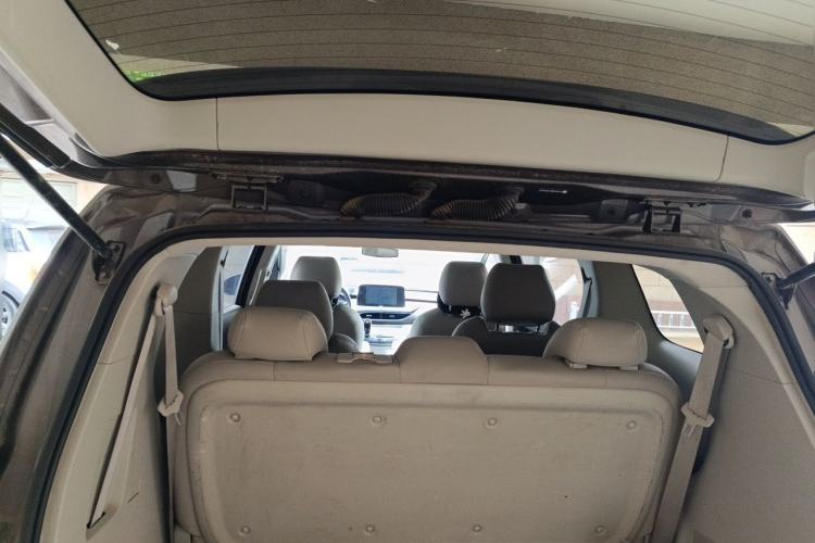 Used Buick GL8 2021 Land Cruiser Executive Class 652T Comfort Model Trunk