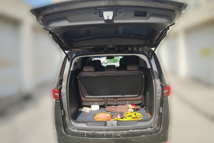 Used Buick GL8 2021 Land Cruiser Executive Class 652T Luxury Model Trunk