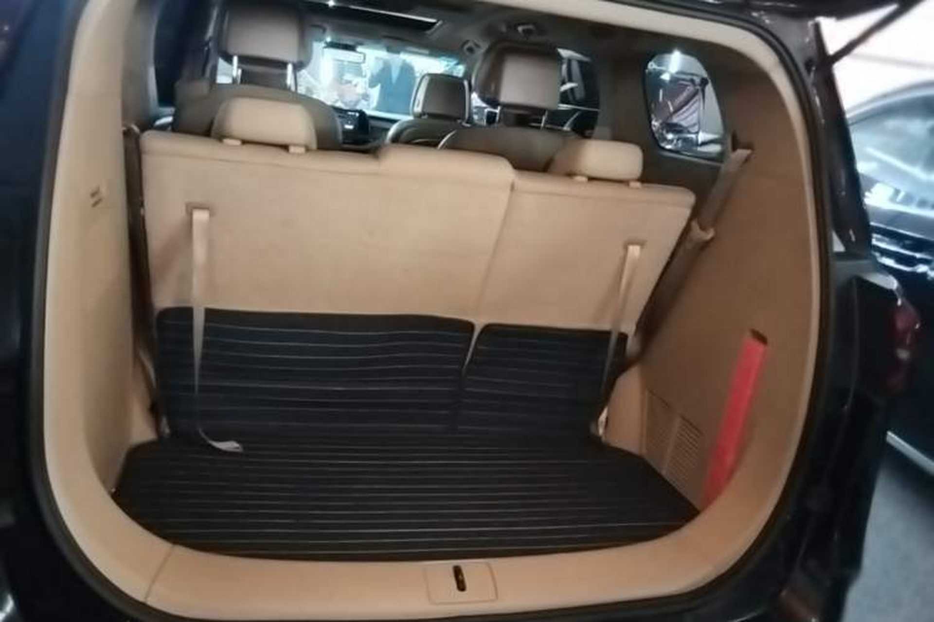 Used Buick GL8 2021 ES Land Cruiser 653T Luxury Edition Trunk