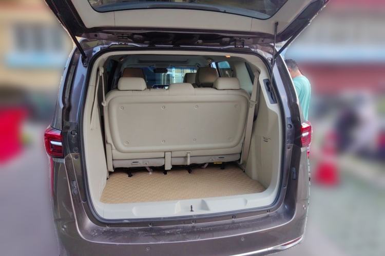 Used Buick GL8 2021 Land Cruiser Executive 652T Premium Model Trunk