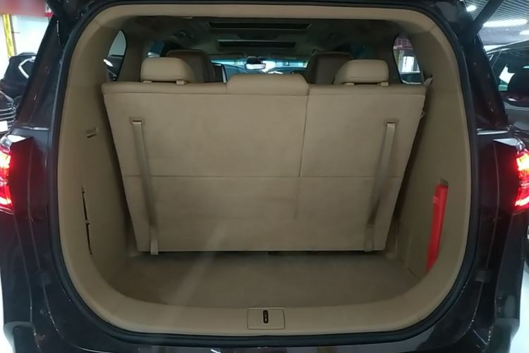 Used Buick GL8 2021 ES Land Cruiser 653T Flagship Model Trunk