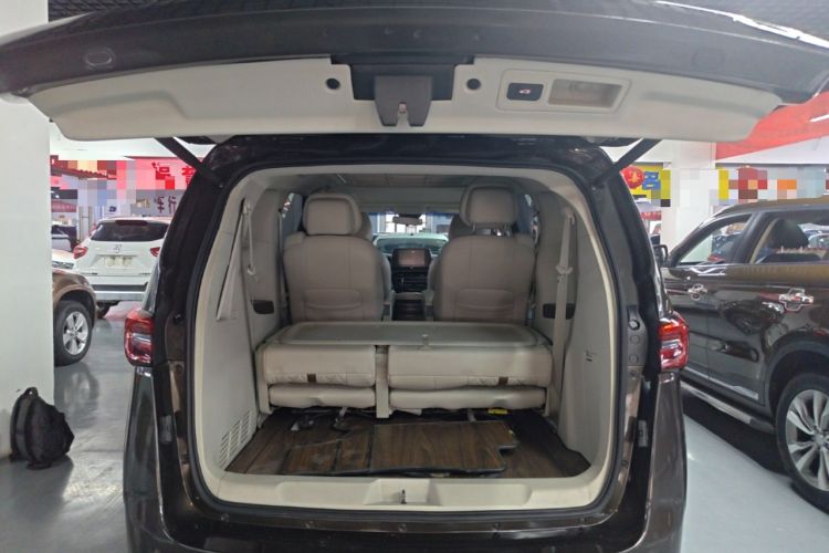 Used Buick GL8 2021 Land Cruiser Executive Class 652T Comfort Model Trunk