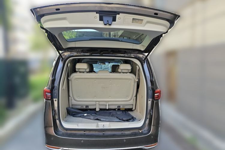 Used Buick GL8 2021 Land Cruiser Executive Class 652T Luxury Model Trunk