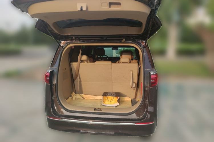 Used Buick GL8 2021 ES Land Cruiser 653T Luxury Edition Trunk