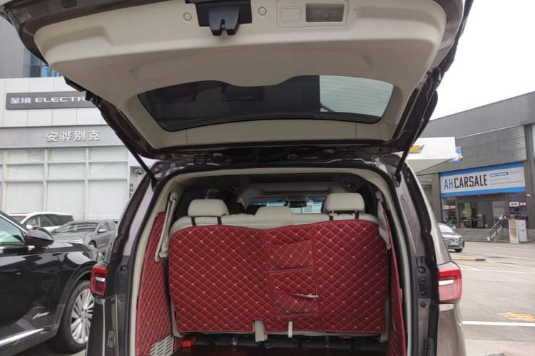 Used Buick GL8 2021 Land Cruiser Executive Class 652T Luxury Model Trunk