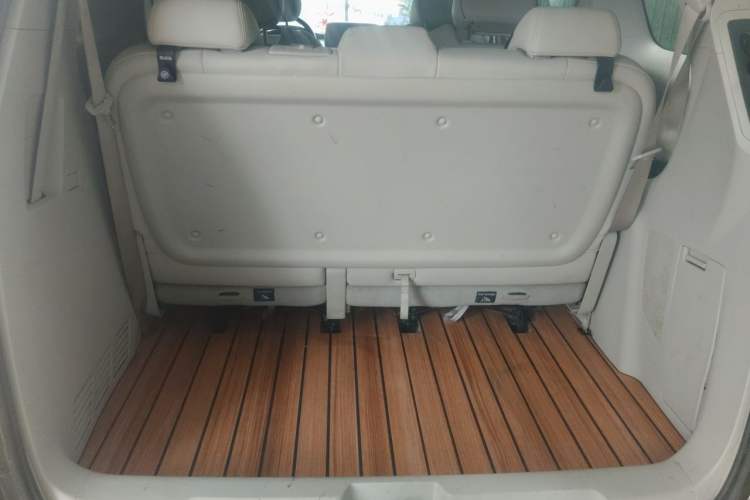 Used Buick GL8 2021 Land Cruiser Executive 652T Premium Model Trunk
