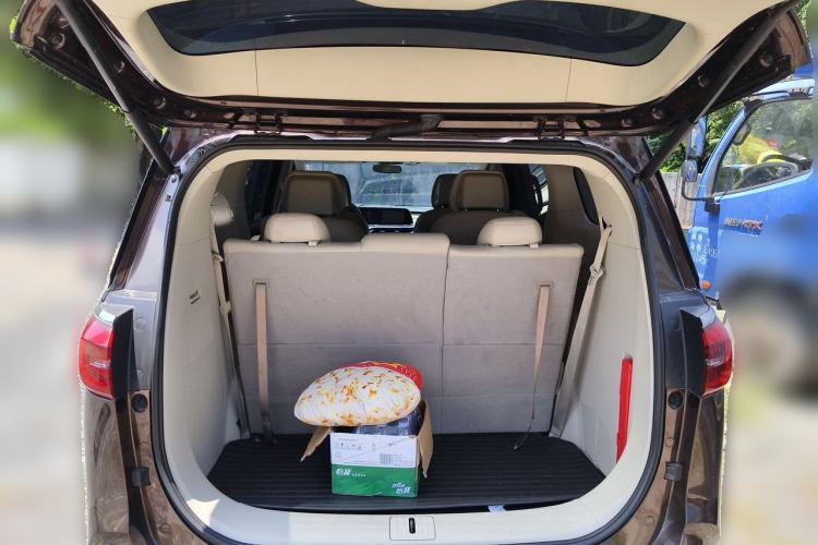 Used Buick GL8 2021 ES Landtrek 653T Comfort Edition Trunk