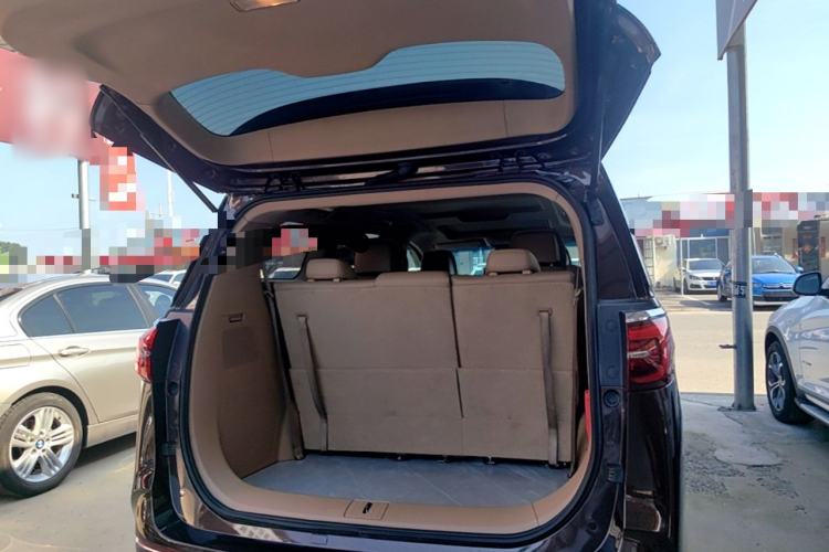 Used Buick GL8 2021 ES Land Cruiser 653T Luxury Edition Trunk