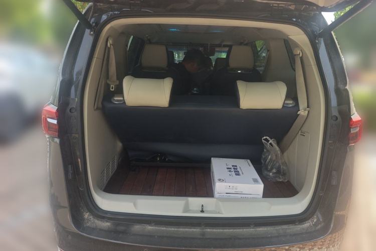 Used Buick GL8 2021 Land Cruiser Executive Class 652T Comfort Model Trunk
