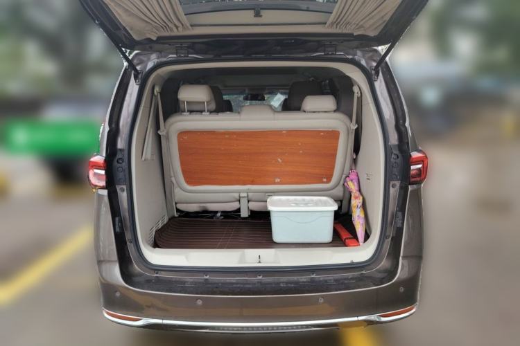 Used Buick GL8 2021 Land Cruiser Executive Class 652T Comfort Model Trunk