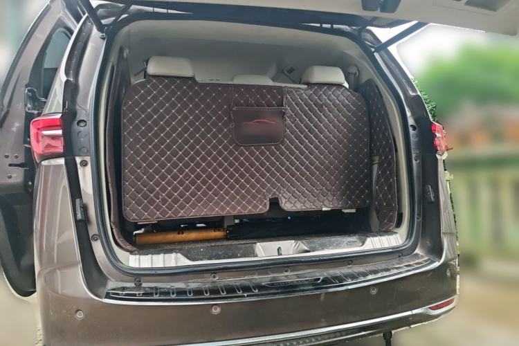 Used Buick GL8 2021 Land Cruiser Executive Class 652T Luxury Model Trunk
