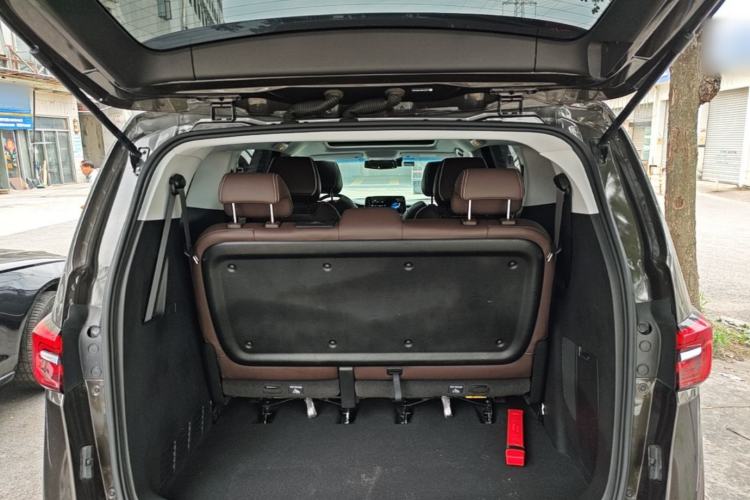 Used Buick GL8 2021 Land Cruiser Executive Class 652T Luxury Model Trunk