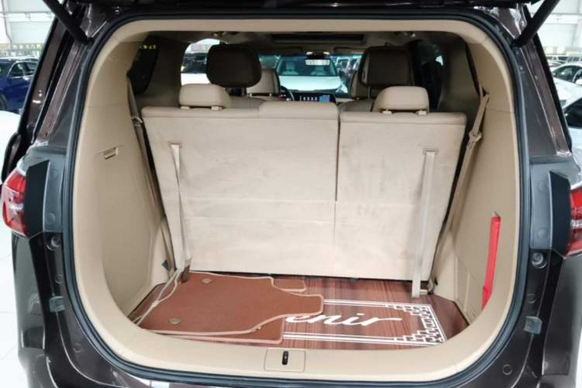 Used Buick GL8 2021 ES Land Cruiser 653T Luxury Edition Trunk