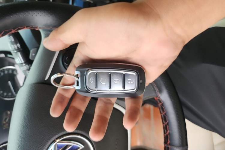 Used Buick GL8 2021 Land Cruiser Executive Class 652T Comfort Model Vehicle Key