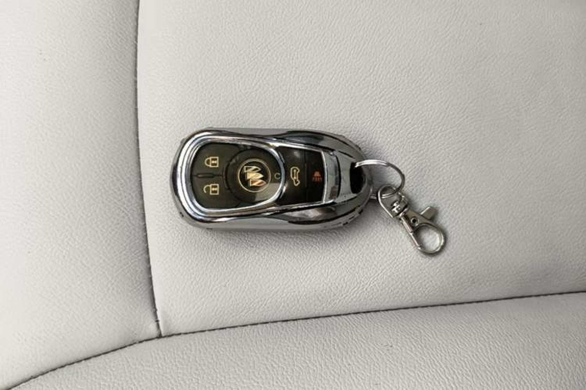 Used Buick GL8 2021 Land Cruiser Executive Class 652T Luxury Model Vehicle Key