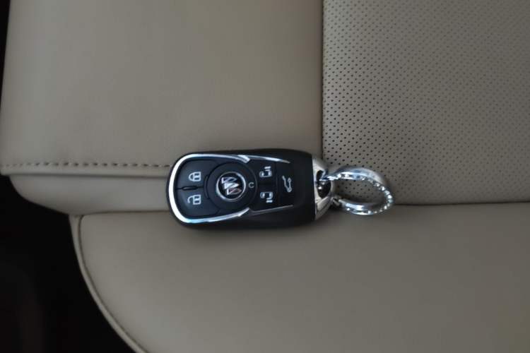 Used Buick GL8 2021 ES Landtrek 653T Luxury Model Vehicle Key