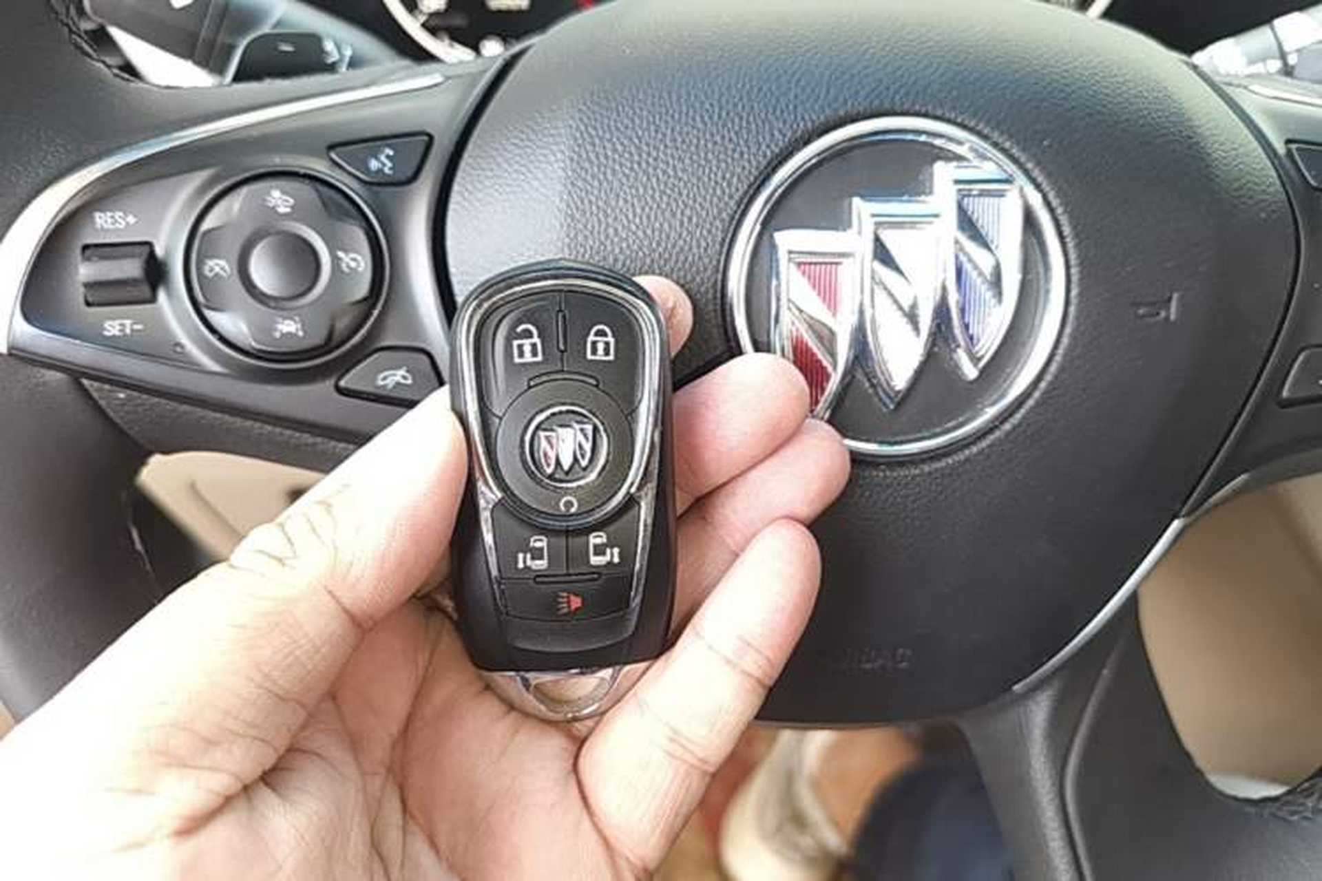Used Buick GL8 2021 ES Land Cruiser 653T Flagship Model Vehicle Key