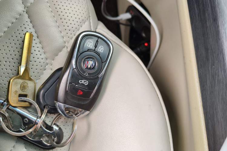 Used Buick GL8 2021 ES Landtrek 653T Comfort Edition Vehicle Key