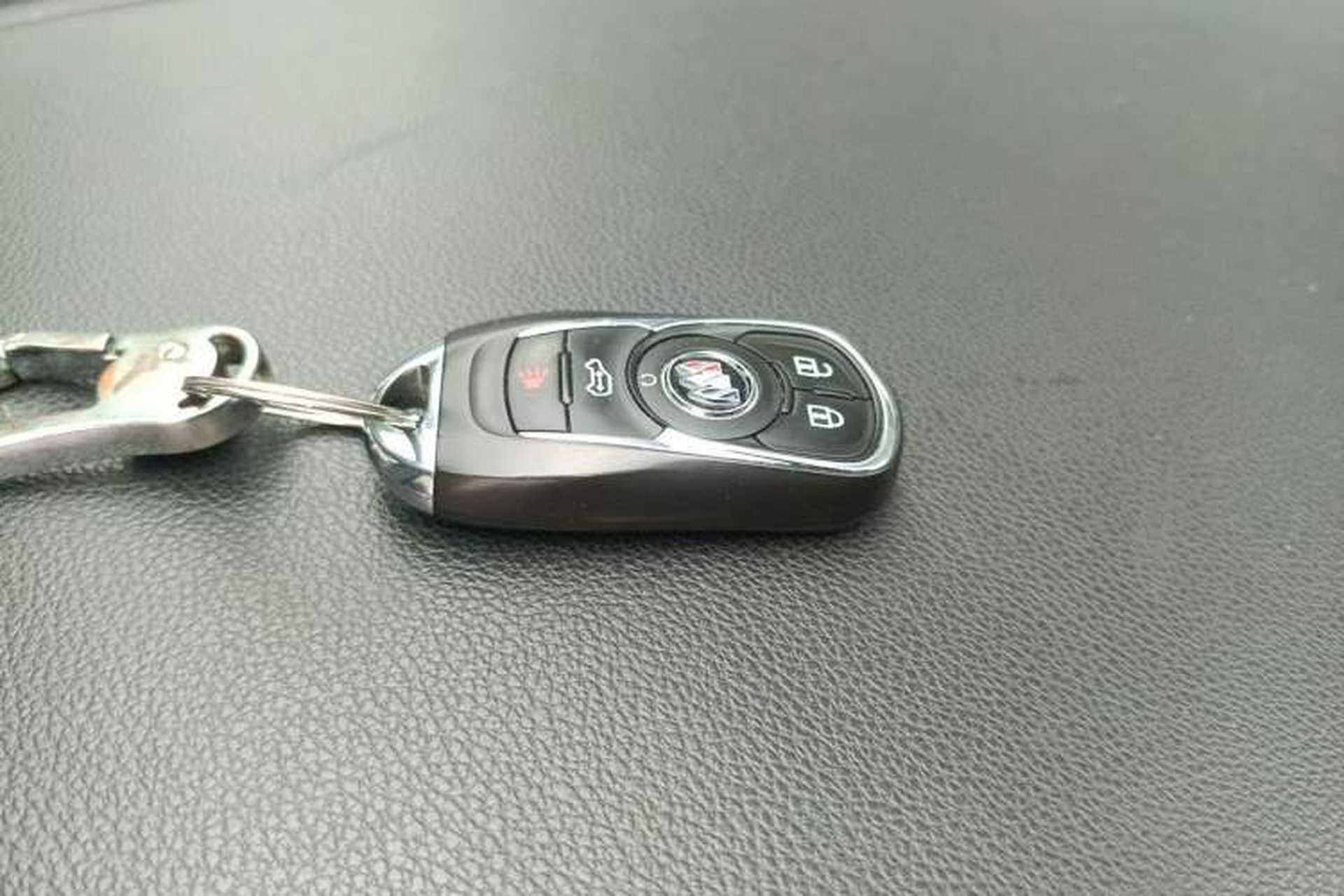 Used Buick GL8 2021 Land Cruiser Executive Class 652T Luxury Model Vehicle Key