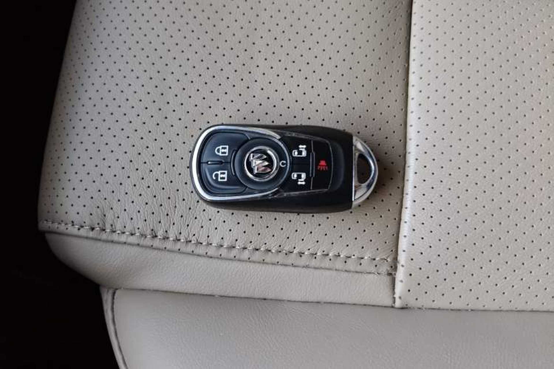 Used Buick GL8 2021 ES Land Cruiser 653T Luxury Edition Vehicle Key
