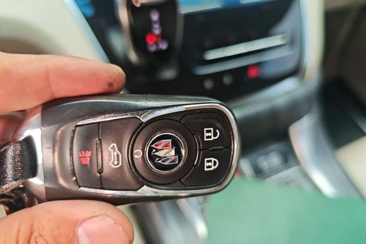 Used Buick GL8 2021 Land Cruiser Executive Class 652T Luxury Model Vehicle Key