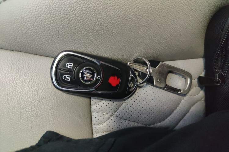 Used Buick GL8 2021 Land Cruiser Executive Class 652T Comfort Model Vehicle Key