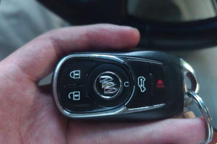 Used Buick GL8 2021 Land Cruiser Executive Class 652T Luxury Model Vehicle Key