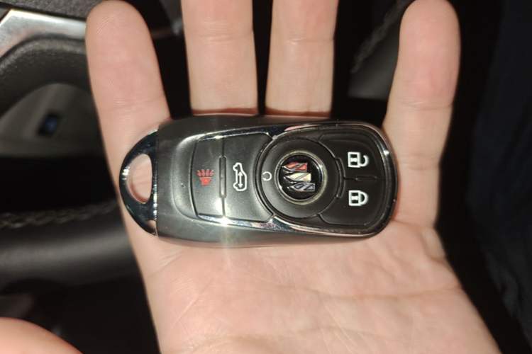 Used Buick GL8 2021 Land Cruiser Executive Class 652T Luxury Model Vehicle Key