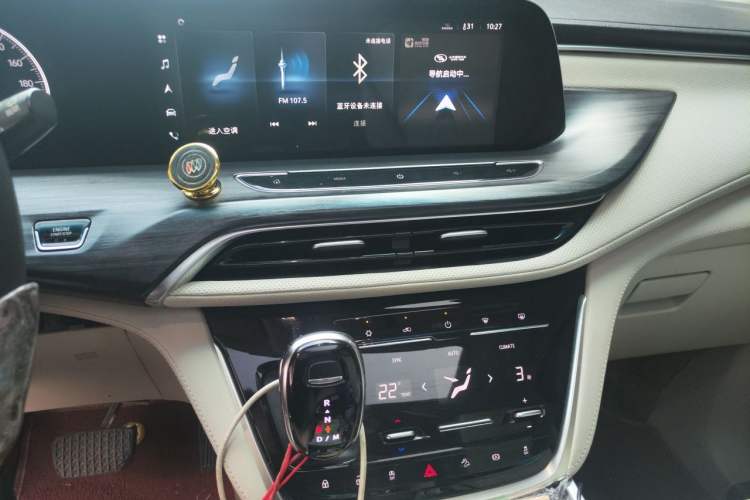 Used Buick GL8 2021 ES Land Cruiser 653T Luxury Edition Audio And AC Panel