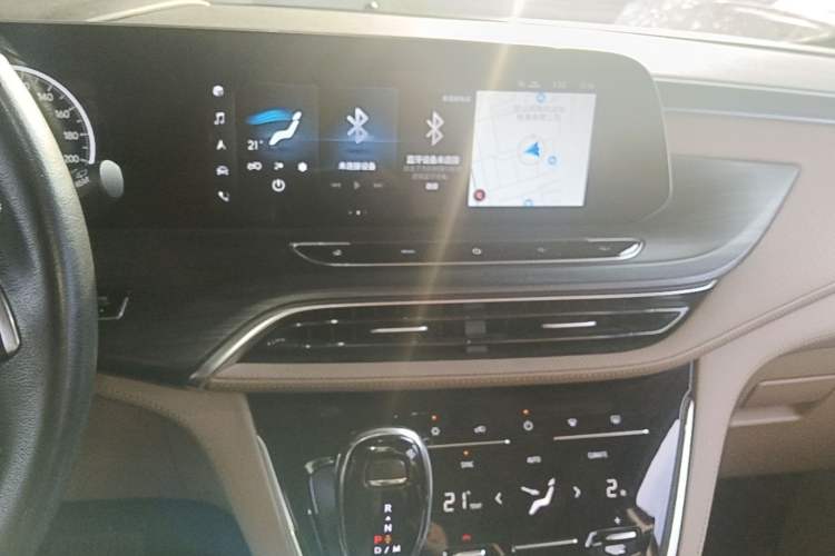Used Buick GL8 2021 ES Land Cruiser 653T Luxury Edition Audio And AC Panel