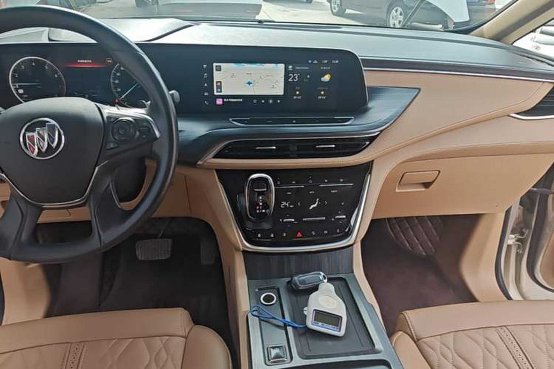 Used Buick GL8 2021 ES Land Cruiser 653T Luxury Edition Audio And AC Panel
