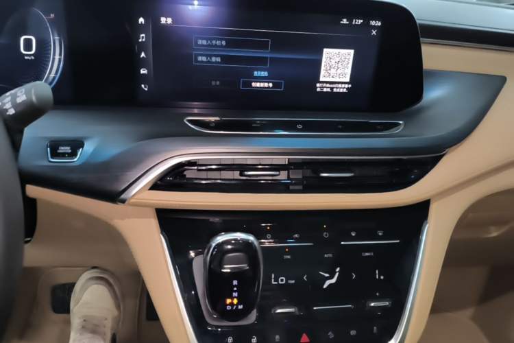 Used Buick GL8 2021 ES Land Cruiser 653T Luxury Edition Audio And AC Panel