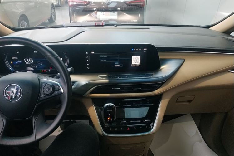 Used Buick GL8 2021 ES Land Cruiser 653T Luxury Edition Center Console