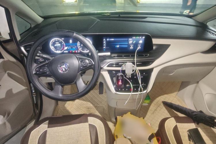 Used Buick GL8 2021 ES Landtrek 653T Comfort Edition Center Console