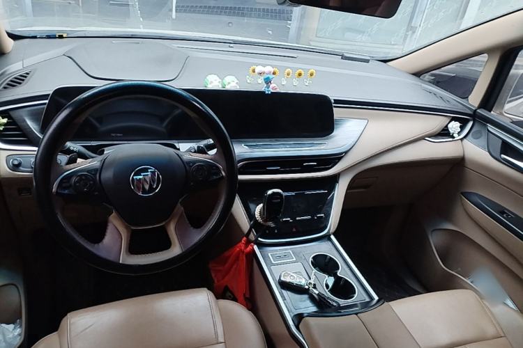 Used Buick GL8 2021 ES Land Cruiser 653T Luxury Edition Center Console