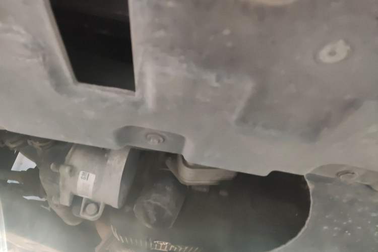 Used Buick GL8 2021 ES Land Cruiser 653T Luxury Edition Chassis Front