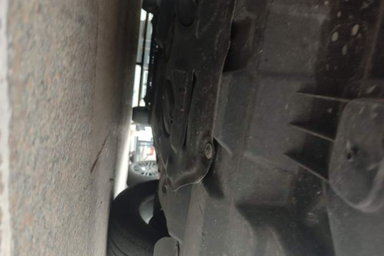 Used Buick GL8 2021 Land Cruiser Executive Class 652T Comfort Model Chassis Front Left