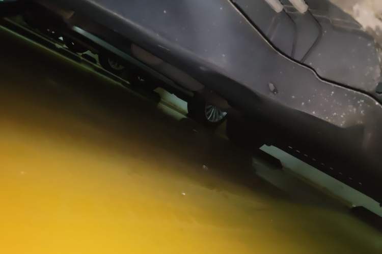 Used Buick GL8 2021 Land Cruiser Executive Class 652T Comfort Model Chassis Front Left
