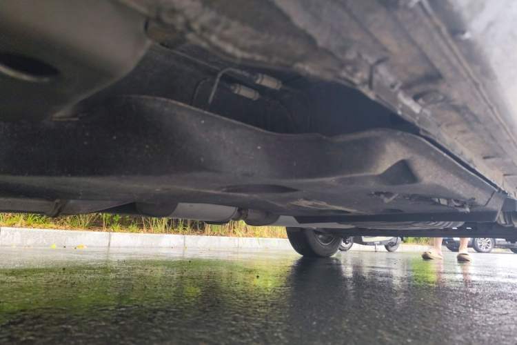 Used Buick GL8 2021 Land Cruiser Executive Class 652T Luxury Model Chassis Front Left