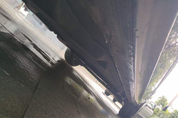 Used Buick GL8 2021 Land Cruiser Executive Class 652T Luxury Model Chassis Front Left