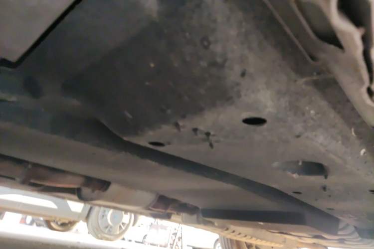 Used Buick GL8 2021 ES Land Cruiser 653T Luxury Edition Chassis Front Left