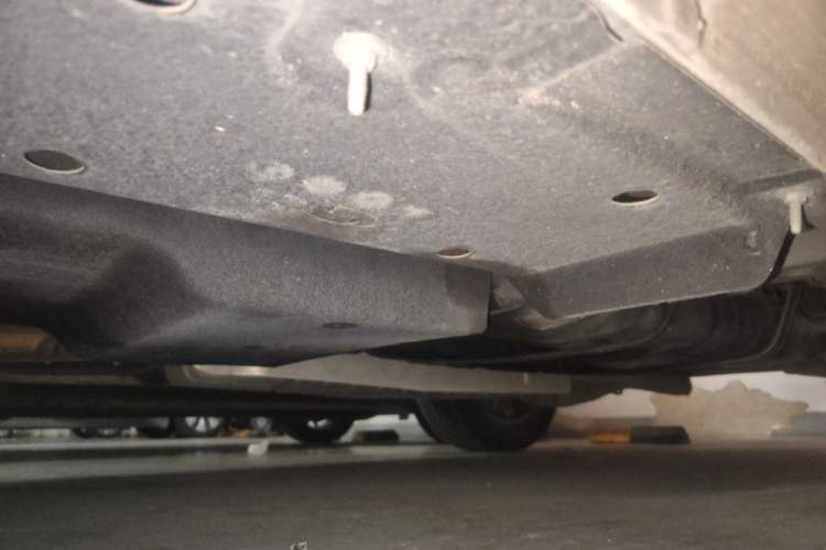 Used Buick GL8 2021 ES Landtrek 653T Comfort Edition Chassis Front Left