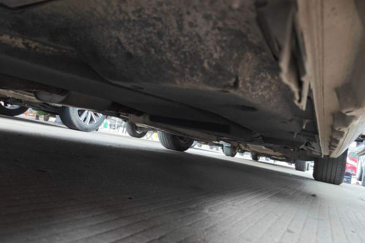Used Buick GL8 2021 ES Land Cruiser 653T Luxury Edition Chassis Front Left