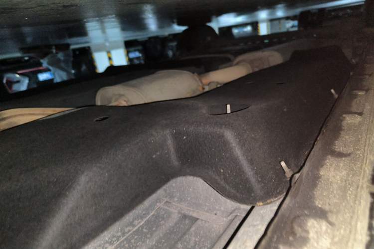 Used Buick GL8 2021 Land Cruiser Executive 652T Premium Model Chassis Front Right