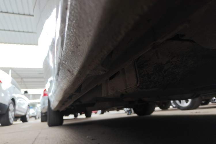 Used Buick GL8 2021 ES Land Cruiser 653T Luxury Edition Chassis Front Right