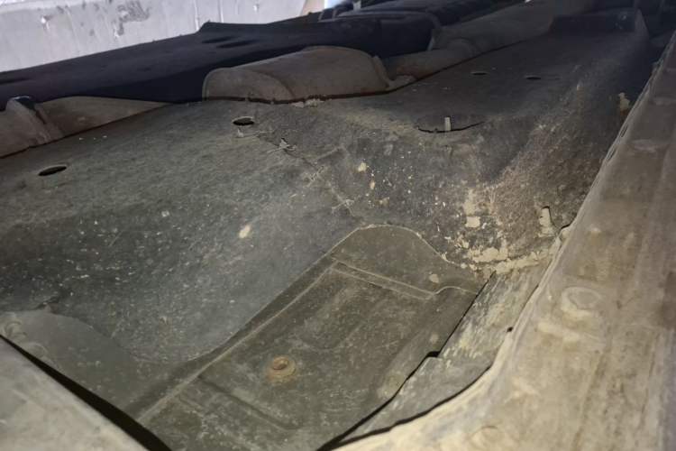Used Buick GL8 2021 Land Cruiser Executive Class 652T Luxury Model Chassis Front Right